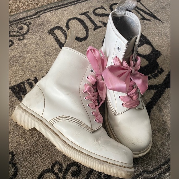 White Doc Martens - Picture 2 of 2